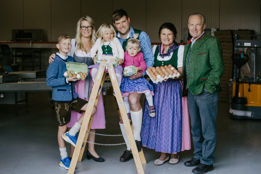 SalzburgerLand-Ei Familie Mösl Seekirchen
